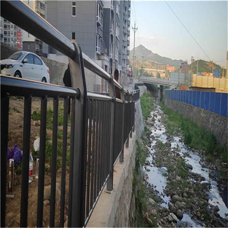 河道灯光护栏发货快销售的是诚信