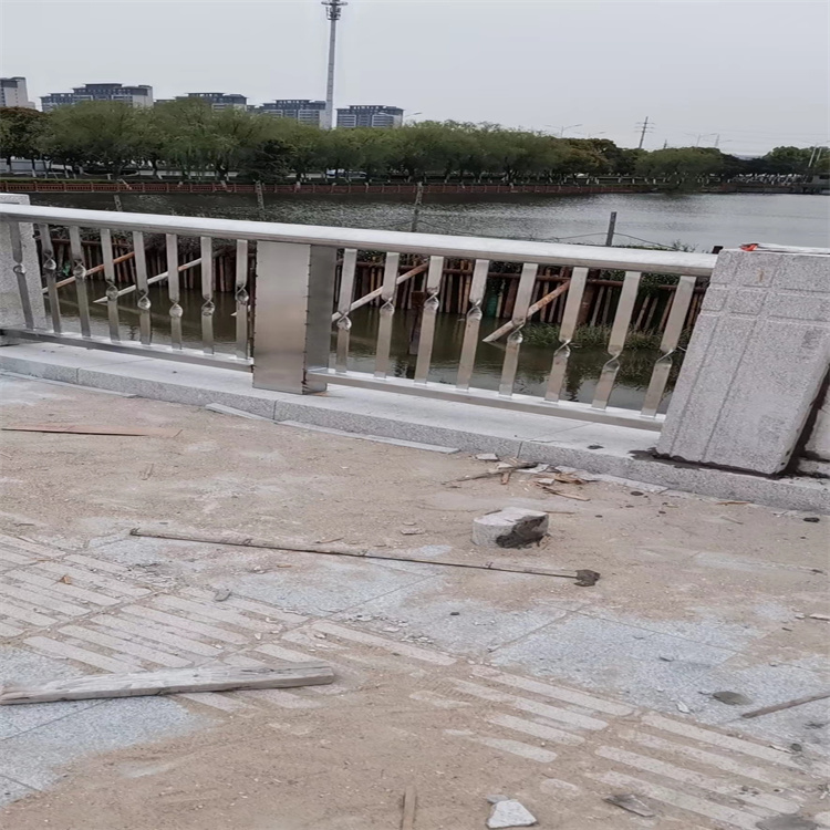 防撞道路护栏生产周期短本地货源
