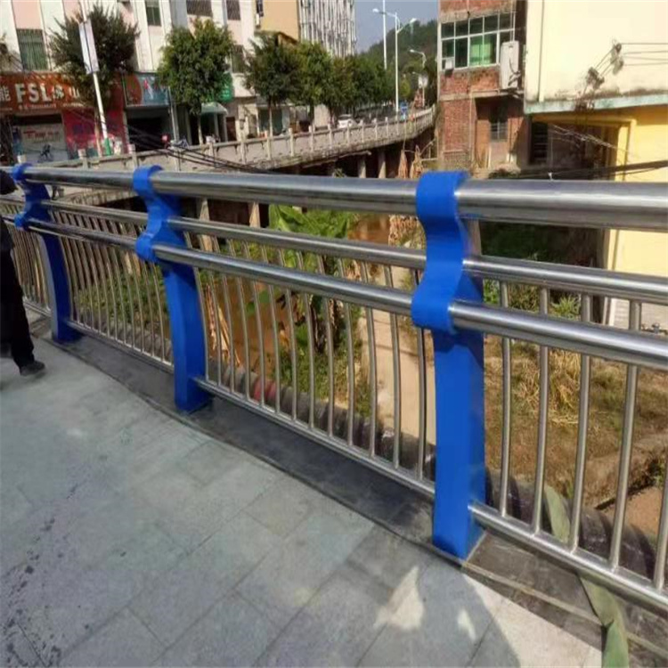 桥梁防撞栏焊接喷塑同城货源