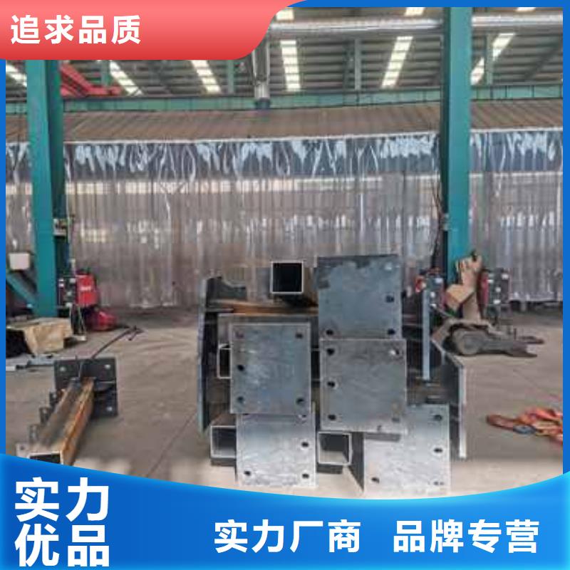 桥梁钢护栏厂家图片应用范围广泛