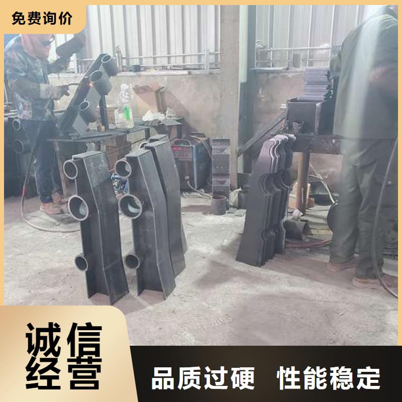 防撞栏杆厂家找鑫润通不锈钢制品有限公司产地直供