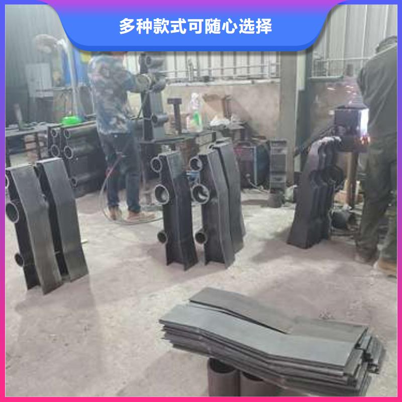 的二横梁防撞护栏厂家厂家货源稳定