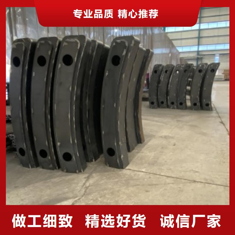 不锈钢复合管隔离护栏、不锈钢复合管隔离护栏厂家直销_大量现货专注细节使用放心