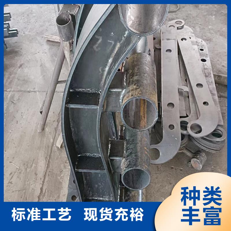 铝合金防撞护栏拥有先进的设备实体厂家