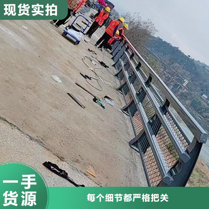 道路灯光护栏批发供应让客户买的放心