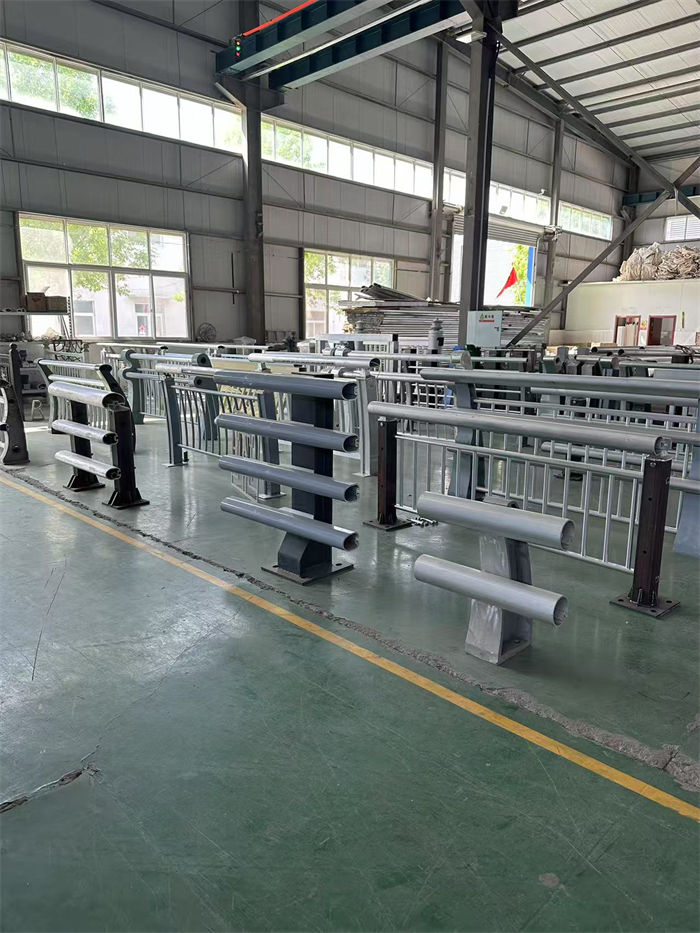 76*3.5不锈钢复合管量大价优