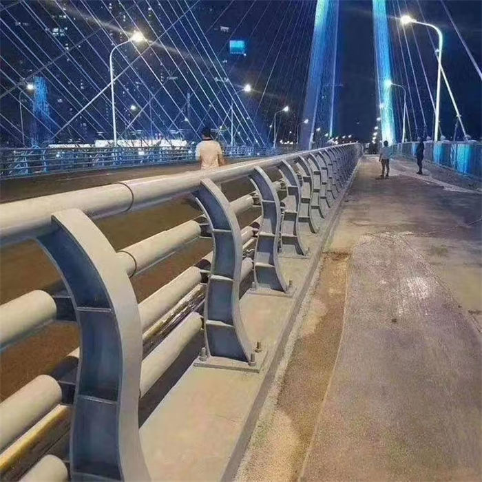 道路护栏销售厂家
