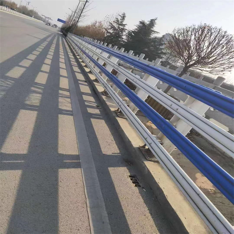 公路防撞护栏规格齐全