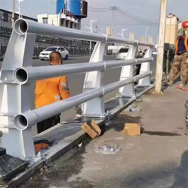 库存充足的不锈钢复合管河道护栏经销商