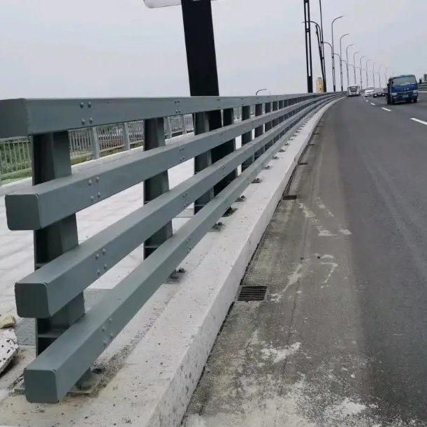 道路护栏产品类型多同城品牌
