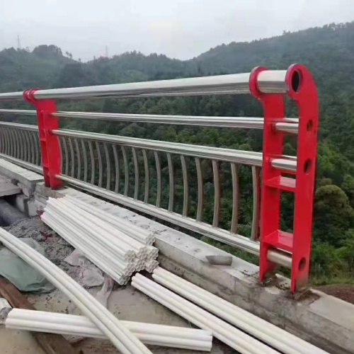 桥梁护栏工程专业生产厂家免费测量