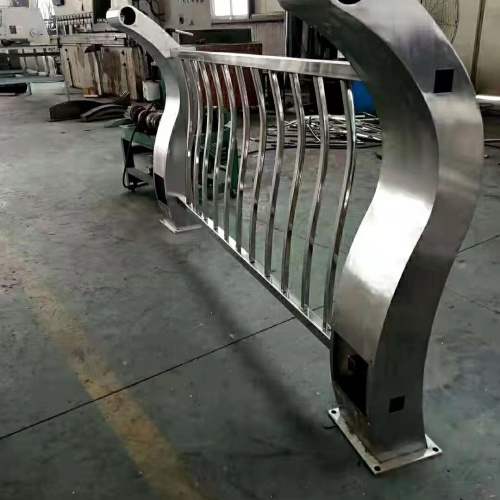 政桥梁防撞护栏价格