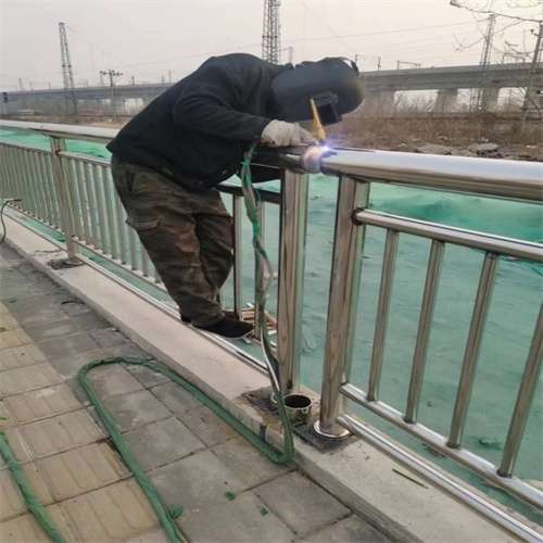 不锈钢防撞护栏按CAD图纸加工生产