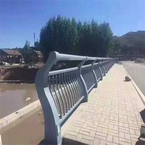 能做道路护栏的厂家高质量高信誉