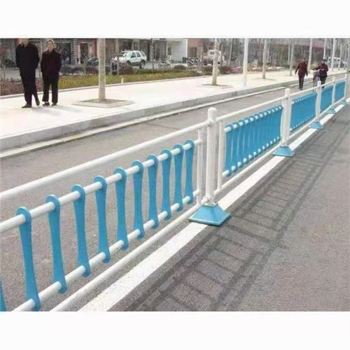 桥梁防护护栏图片