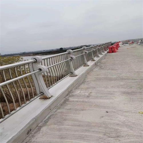 道路中央防撞栏杆按CAD图纸加工生产