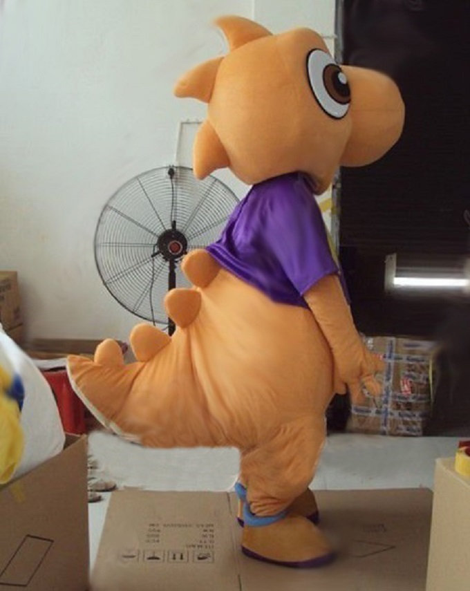 北京卡通行走人偶制作厂家/人物服装道具打版快