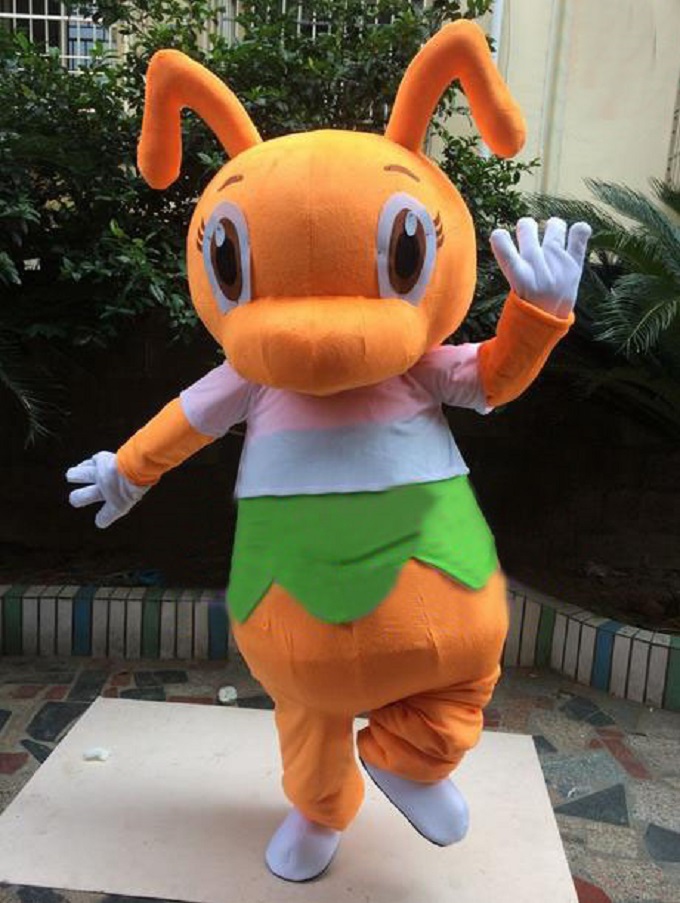黑龙江哈尔滨卡通人偶服装定做多少钱/精品毛绒玩具设计