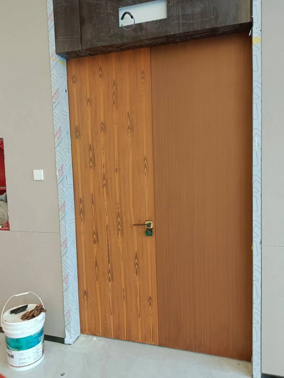 方钢圆管木纹漆施工多少钱