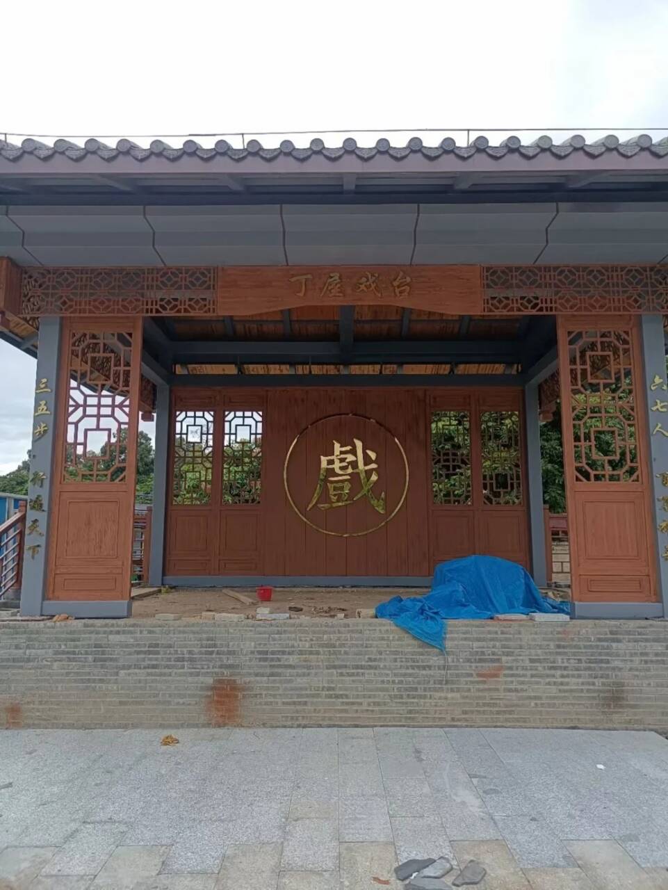 生态复古木纹漆，方钢圆管木纹漆，艺术涂料源头工厂