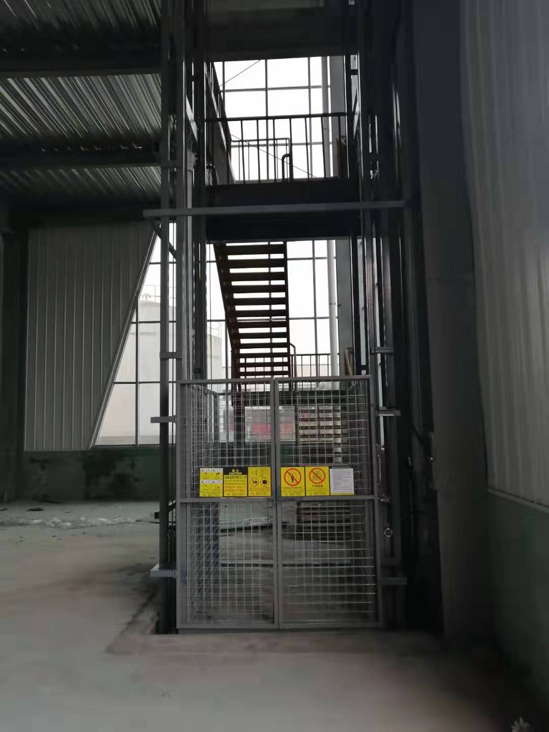 两吨导轨式升降机价格厂家销售