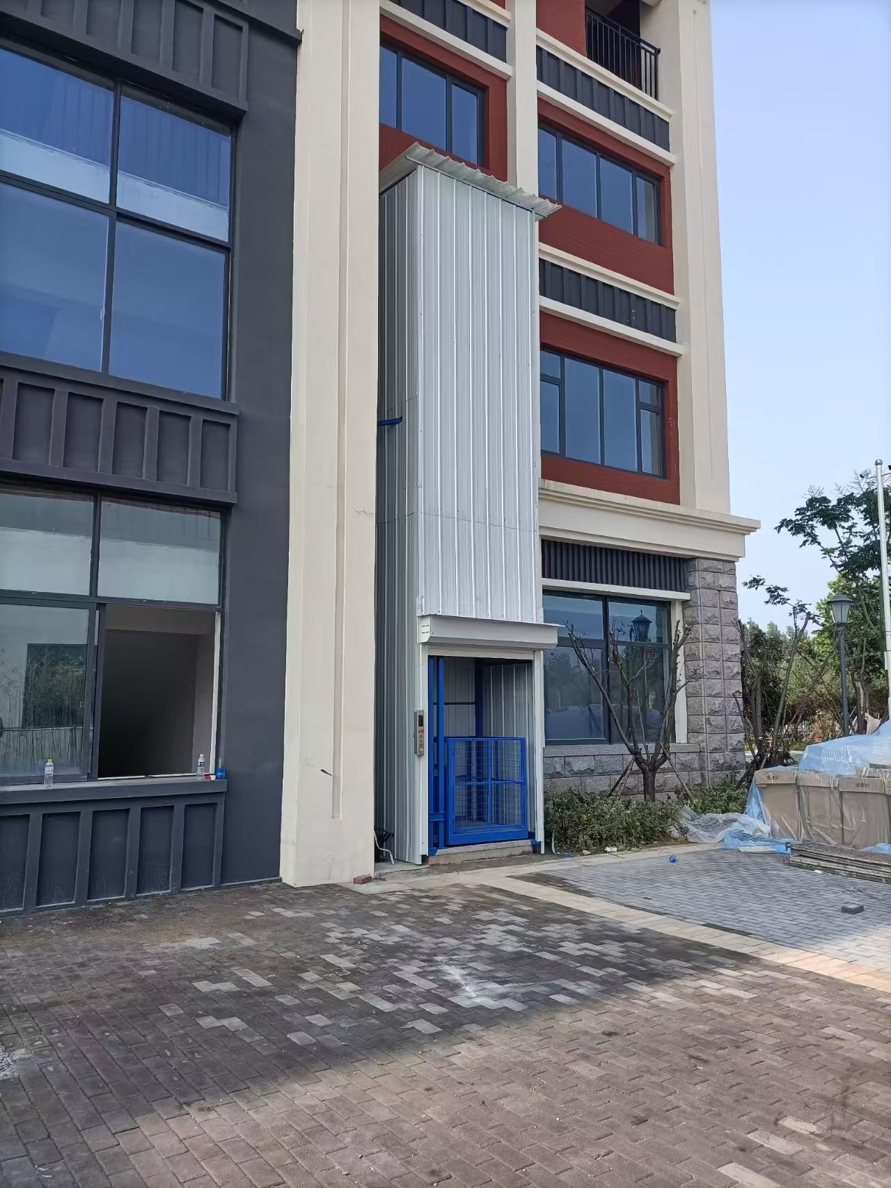 山东导轨升降机报价当地公司