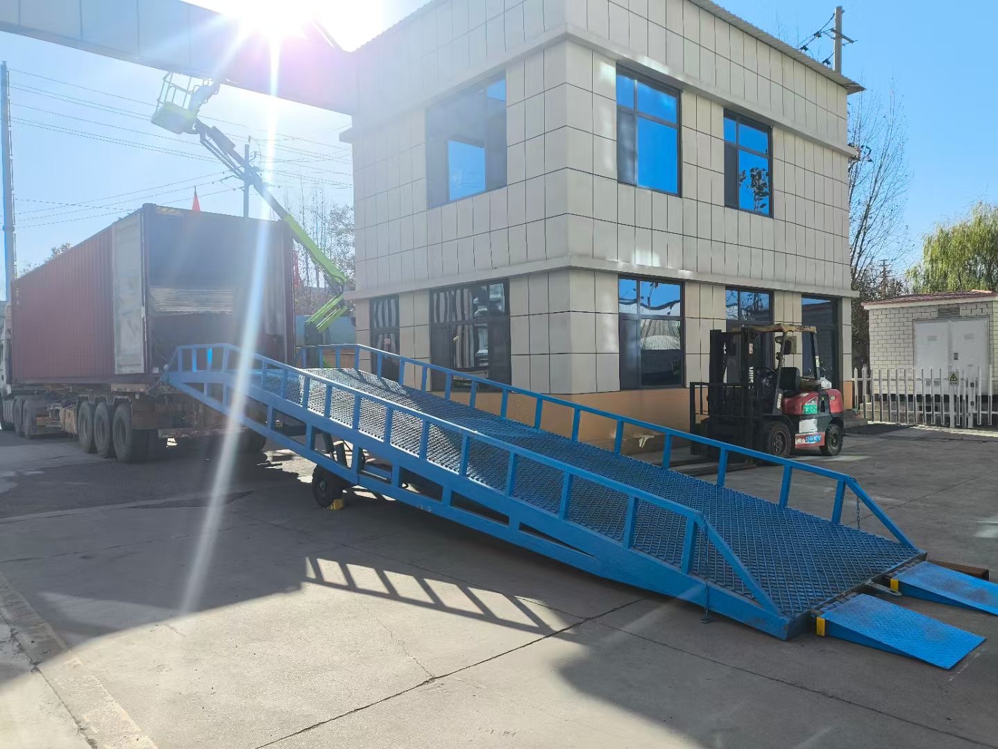 登车桥的价格安装同城制造商