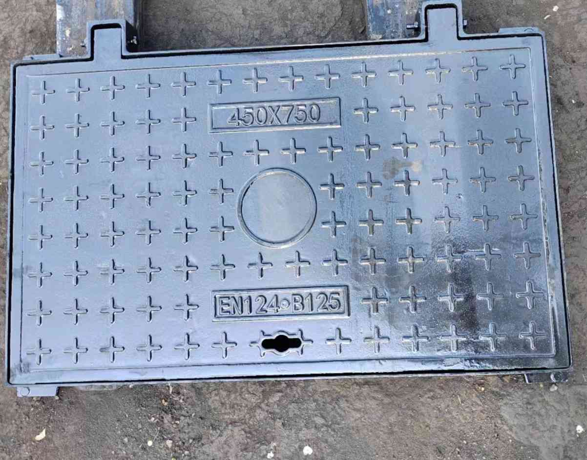DN700球墨铸铁井盖欢迎咨询建通铸造厂家